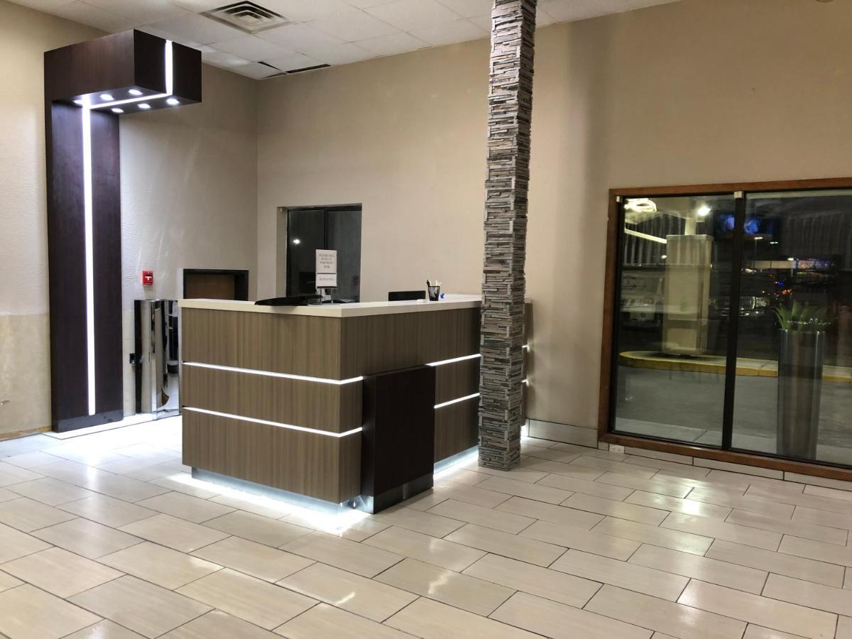 The Inn&Suites Sw Омаха Екстер'єр фото